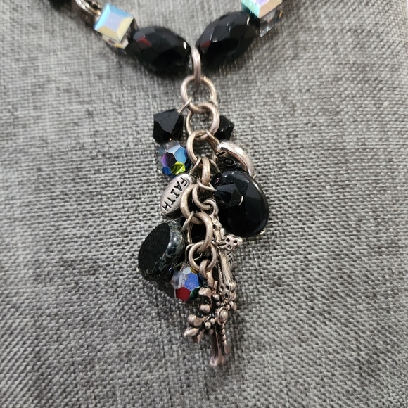 Faith hope love drop necklace - Picture 2 of 9